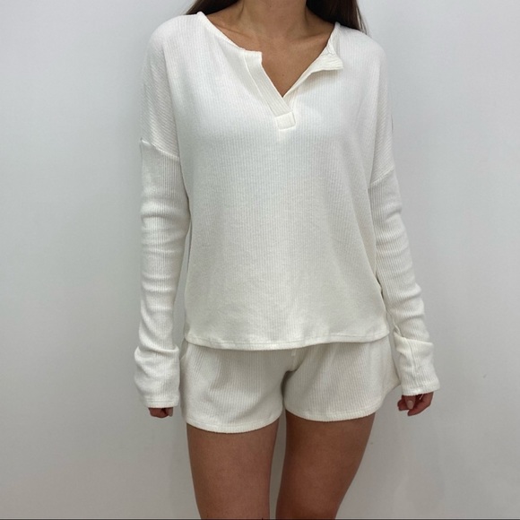 Ivory Rib Knit Lounge Shorts - Picture 3 of 6